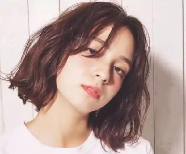 张丰毅与吕丽萍的孩子（当年张丰毅为什么要和