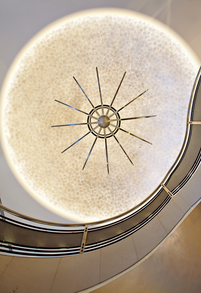 上海一女子遭网暴后坠楼