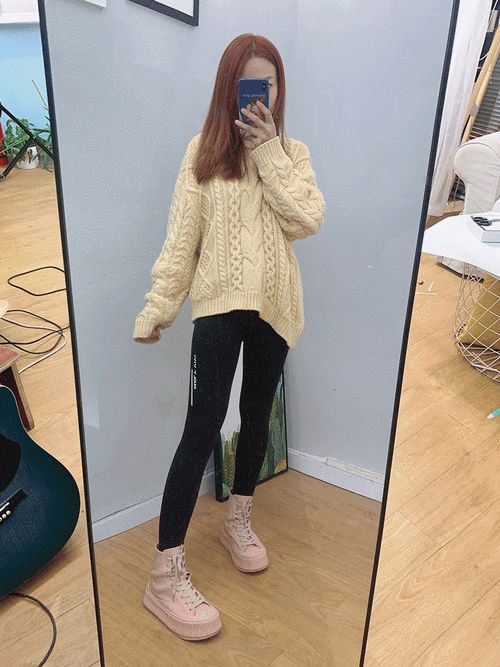 露西劳莱丝 露西劳莱丝个人简介